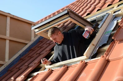 Pose de fenêtres de toit Velux à Lacrabe